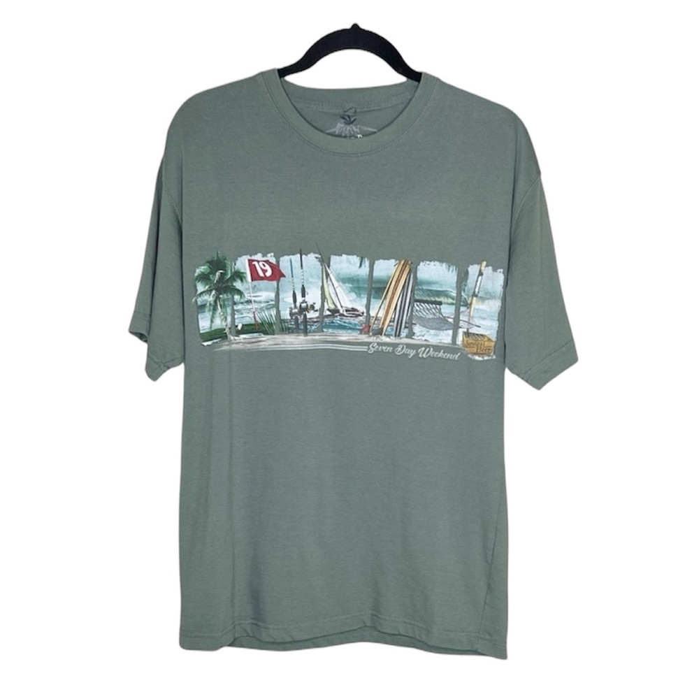 Beach Scene Seven Day Weekend Costal Sailing Scene Cotton Blend Tee size Medium
